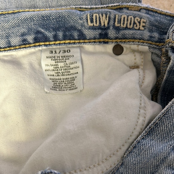 American Eagle Outfitters Light Wash Jeans - Picture 7 of 7